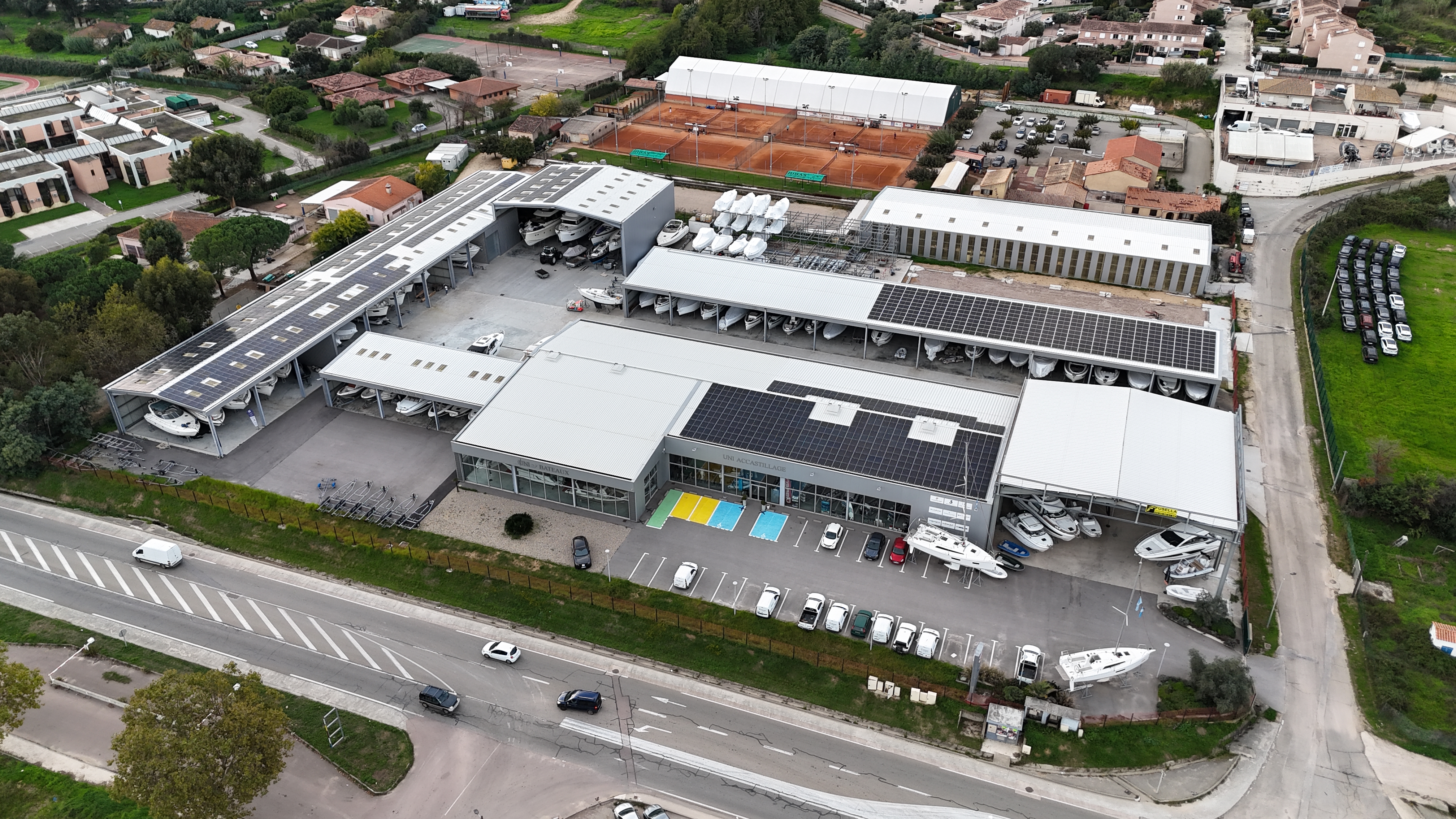 Chantier naval - UNI Bateaux - Ajaccio, Corse